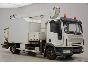 Lastbil med mandskabslift Iveco Eurocargo 120E18: billede 3