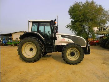 VALTRA T131H wheeled tractor - Traktor
