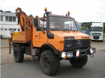 Unimog 1250 4x4 mit John Tirre Kran 11.2m TOP ZUSTAND! - Landbrugsmaskine