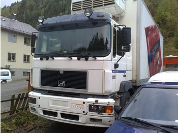 MAN 26-403 - Kølevogn lastbil