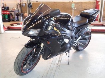 Yamaha YZF-R1 (151hk)  - Motorcykel