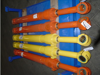 Fiat Kobelco 72113985 - Hydraulisk cylinder