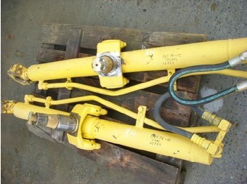 Komatsu (84) D 65 hydraulic jack / Hubzylinder - Hydraulisk cylinder