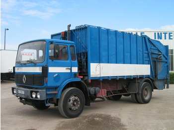 RENAULT S 100 household rubbish lorry - Affaldsmaskine